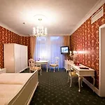 Hotel Heliopark Bad Zum Hirsch 4*