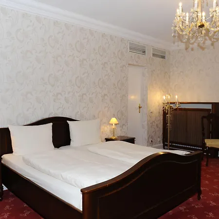 Heliopark Bad Zum Hirsch Hotel