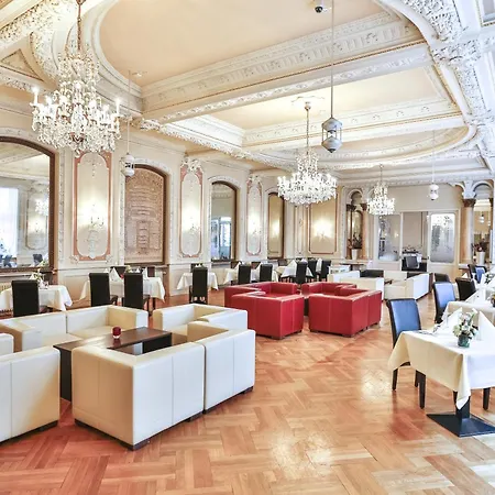 Hotel Heliopark Bad Zum Hirsch 4*