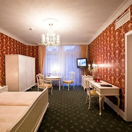 Hotel Heliopark Bad Zum Hirsch 4*