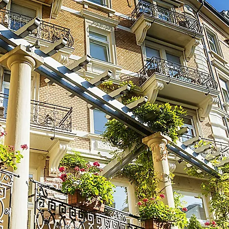 Hotel Heliopark Bad Zum Hirsch 4*